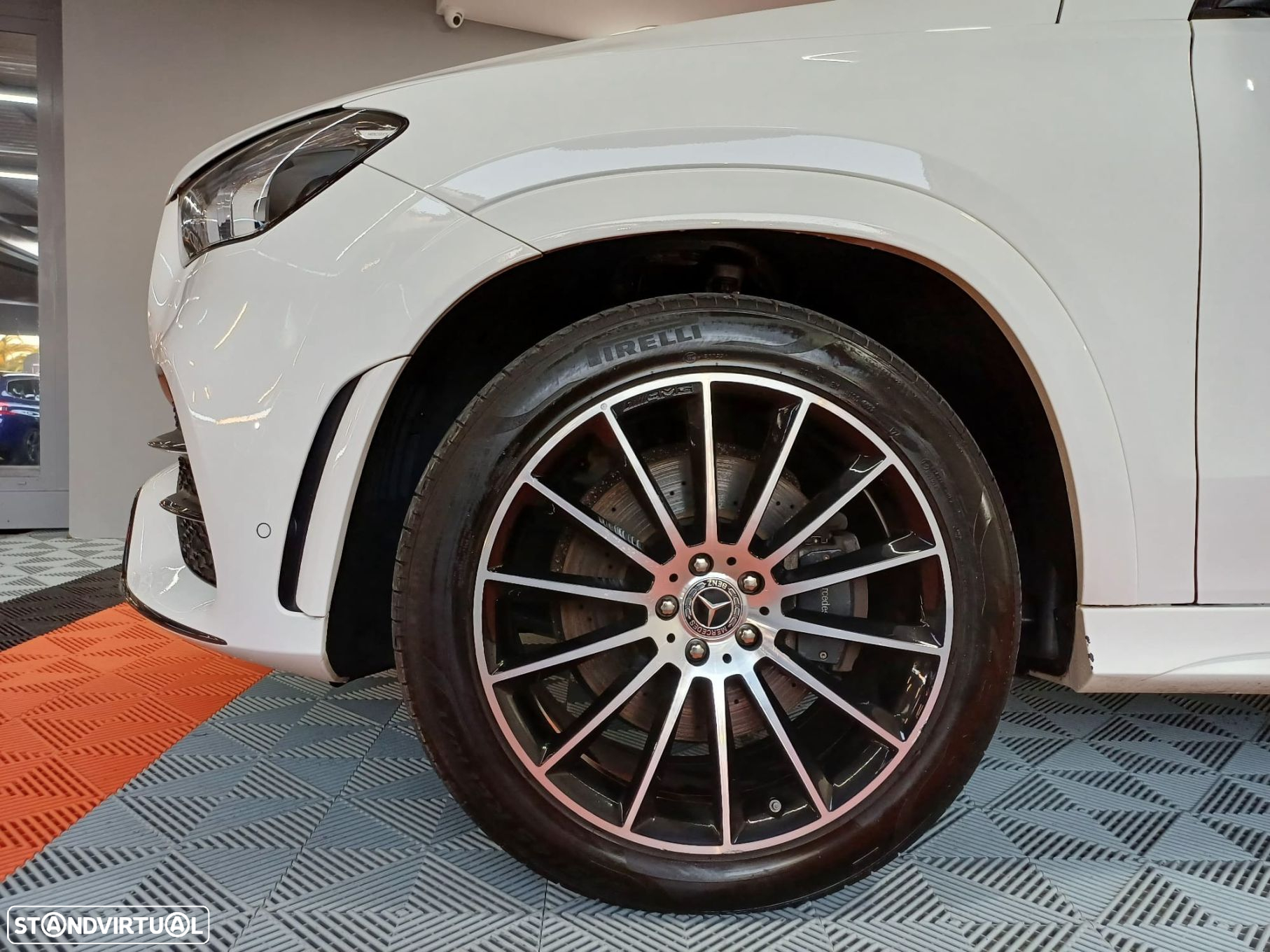 Mercedes-Benz GLE 300 d 4Matic - 9
