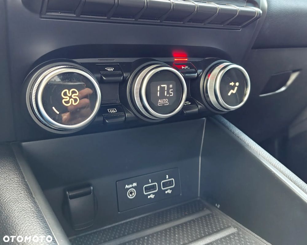 Renault Captur 1.6 E-TECH Plug-In Techno - 25