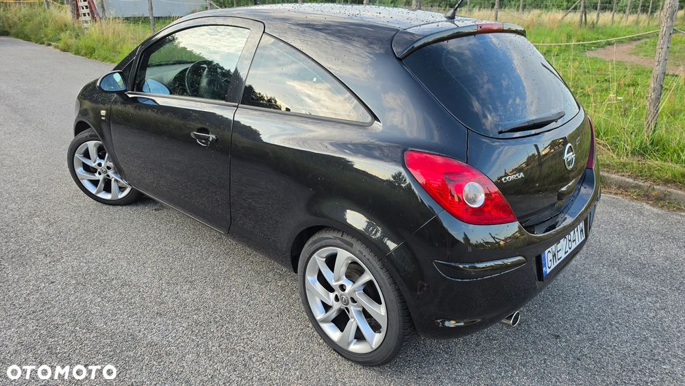 Opel Corsa 1.2 16V Edition / Active - 3