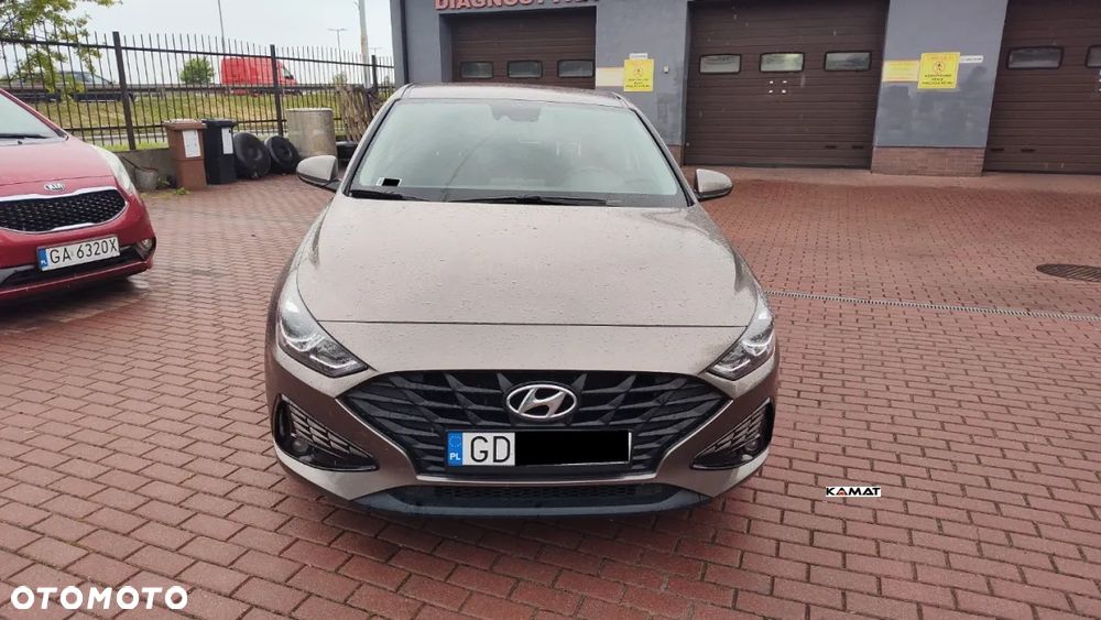 Hyundai i30 1.5 DPI Classic + - 11