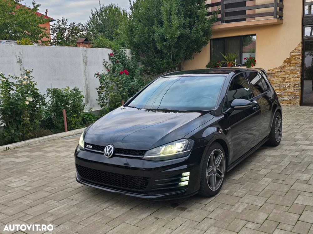 Volkswagen Golf 2.0 TDI DPF BMT GTD - 9