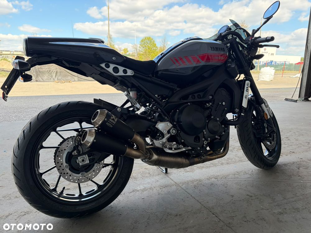 Yamaha XSR - 6