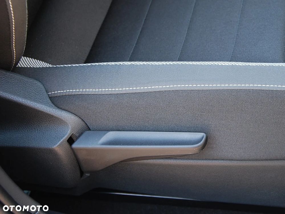 Skoda RAPID 1.0 TSI Ambition - 28