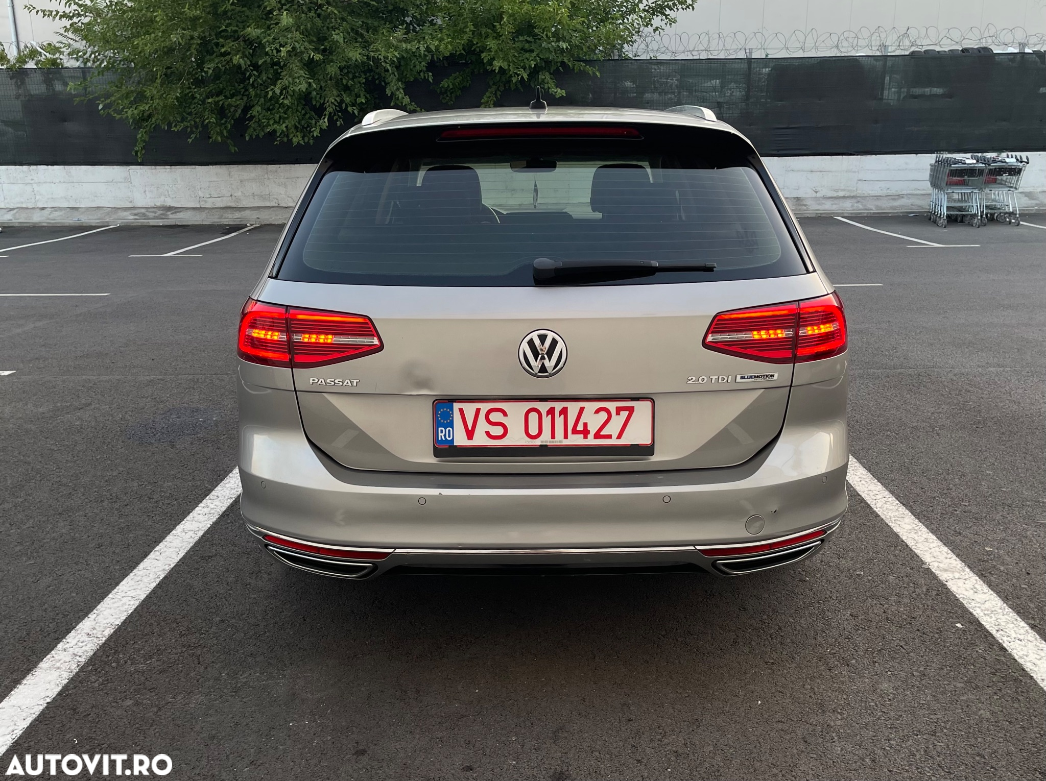 Volkswagen Passat Variant 2.0 TDI DSG R Executive - 26