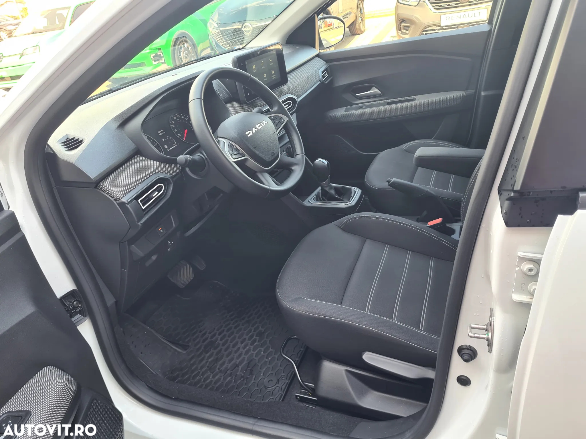 Dacia Logan TCe 90 CVT Expression - 10
