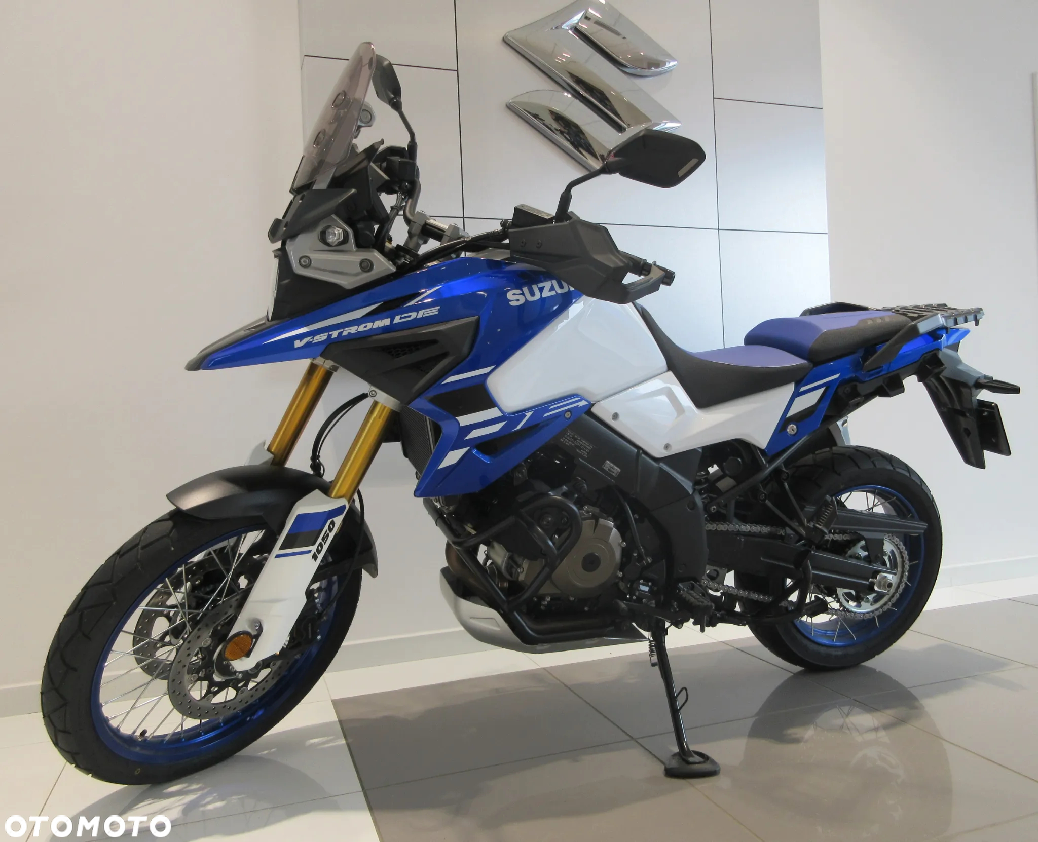 Suzuki V-STROM - 4