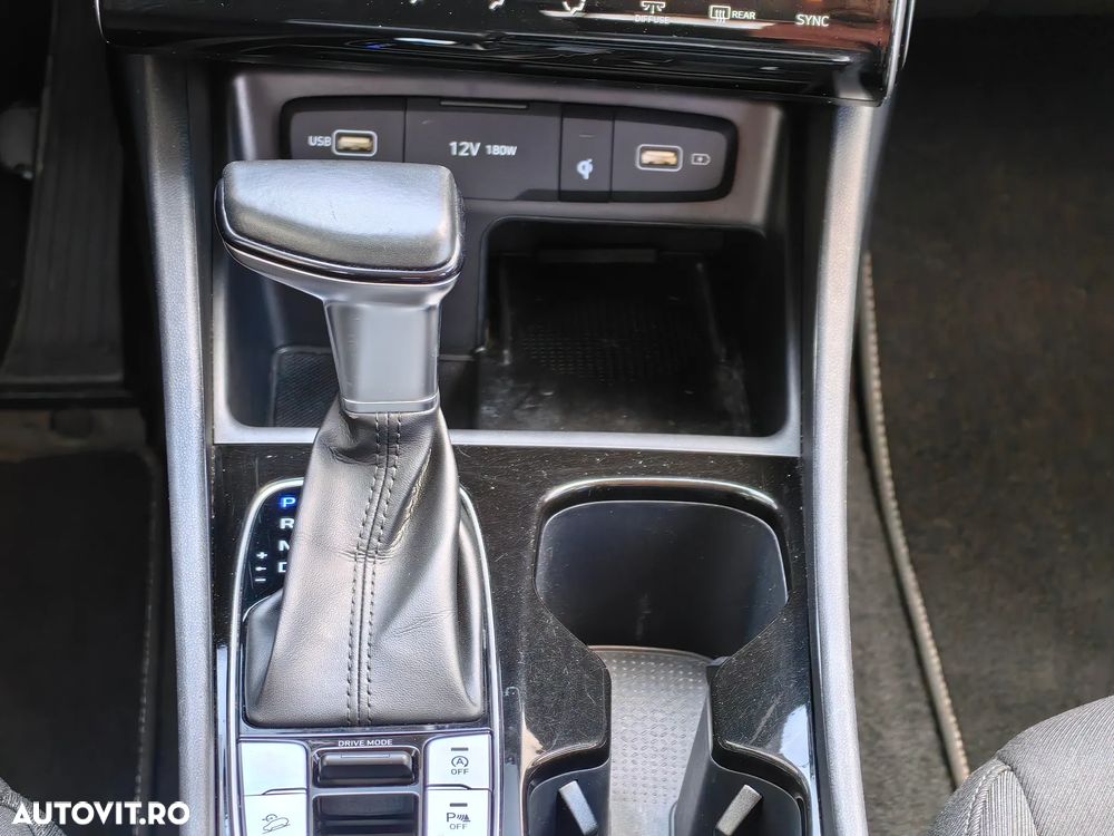 Hyundai Tucson 1.6 CRDi 48V-Hybrid 2WD DCT Trend - 23