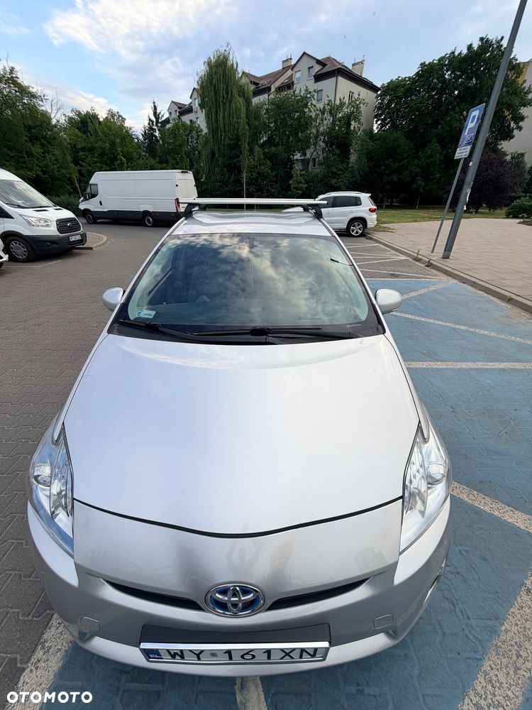 Toyota Prius 1.8 HSD Prestige - 9