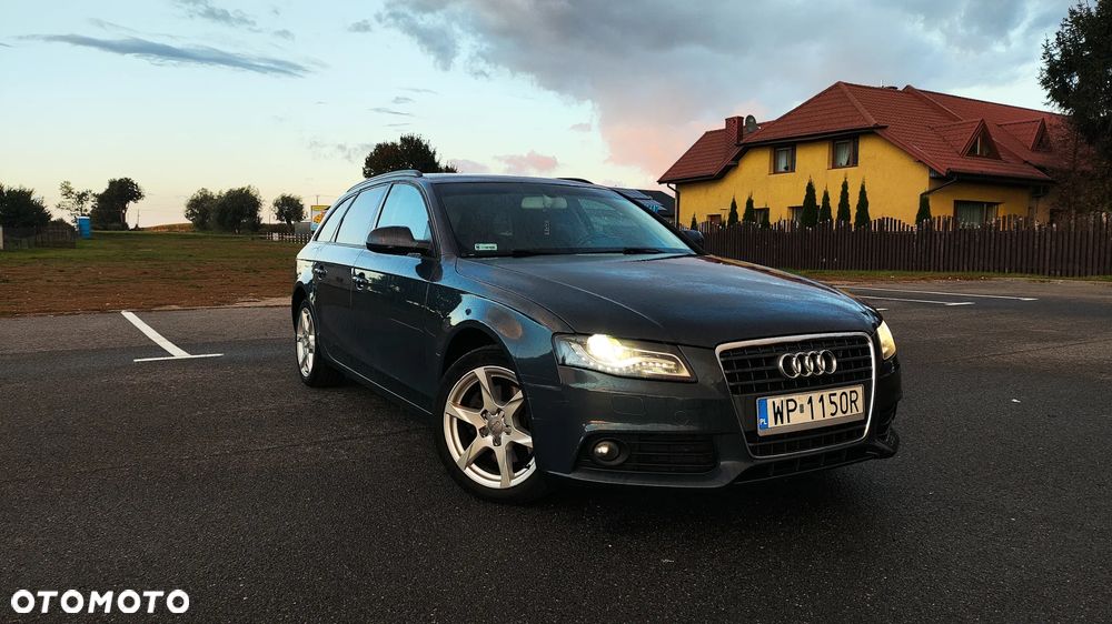 Audi A4 Avant 2010 photo 4