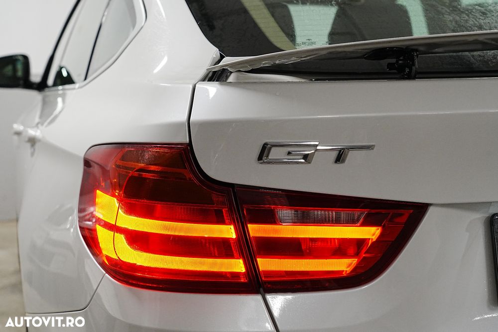 BMW Seria 3 320d Aut. Modern Line - 22