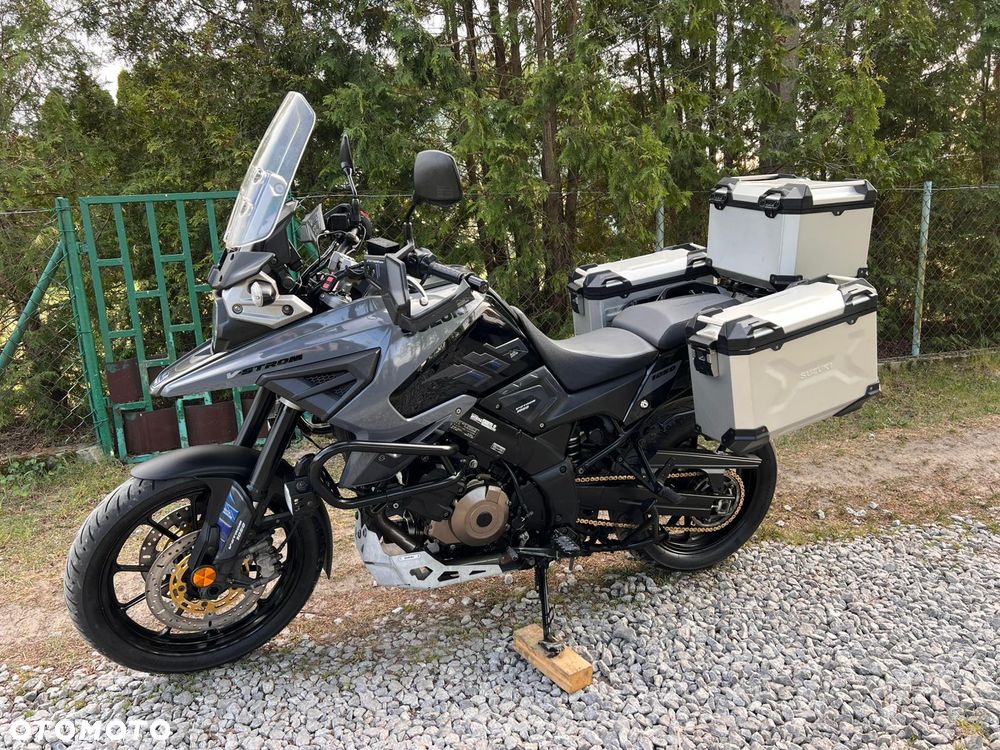 Suzuki V-STROM - 3