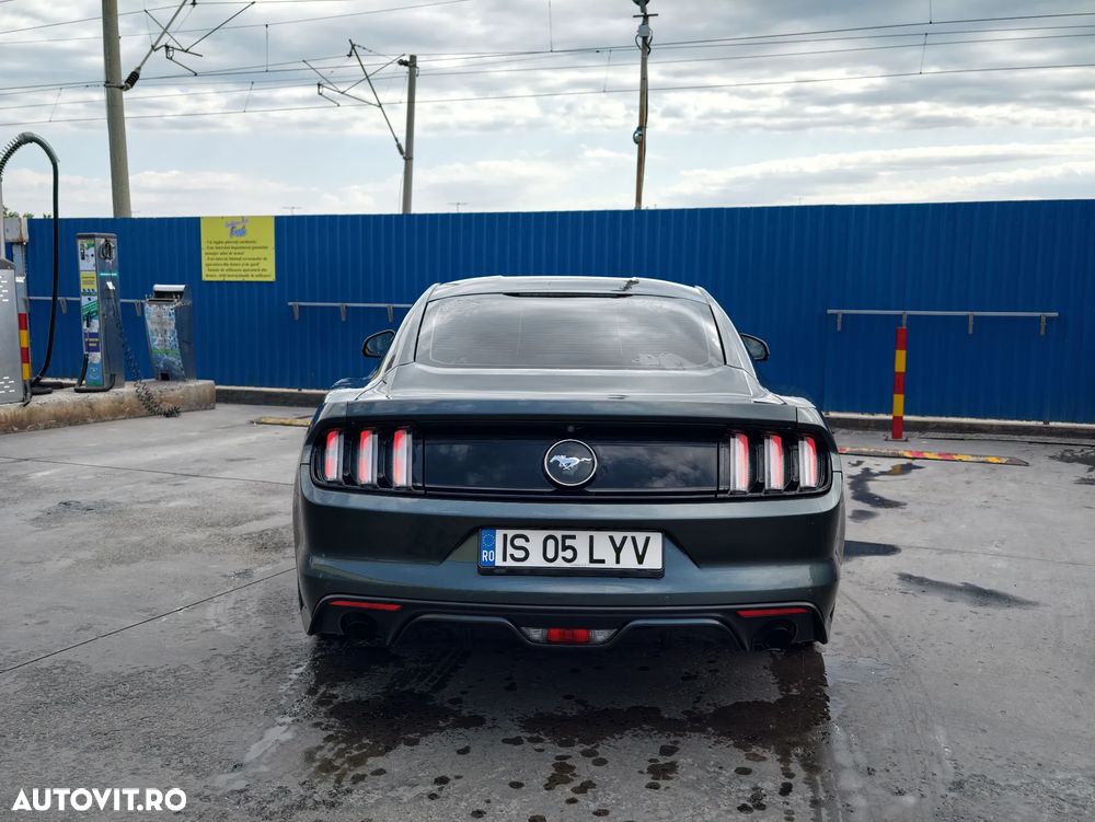Ford Mustang 2.3 EcoBoost - 4