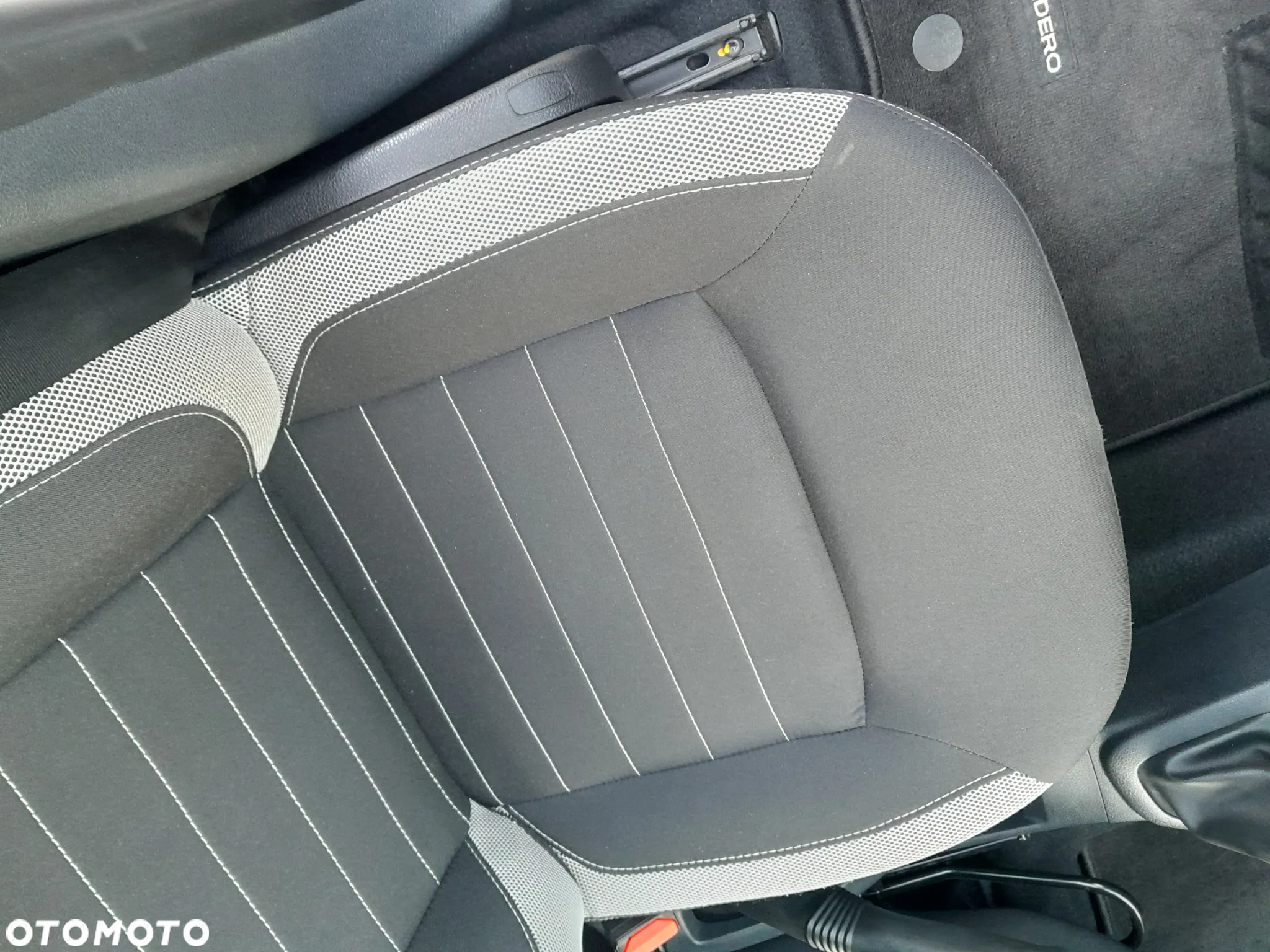 Dacia Sandero Stepway TCe 90 (S&S) Prestige - 12