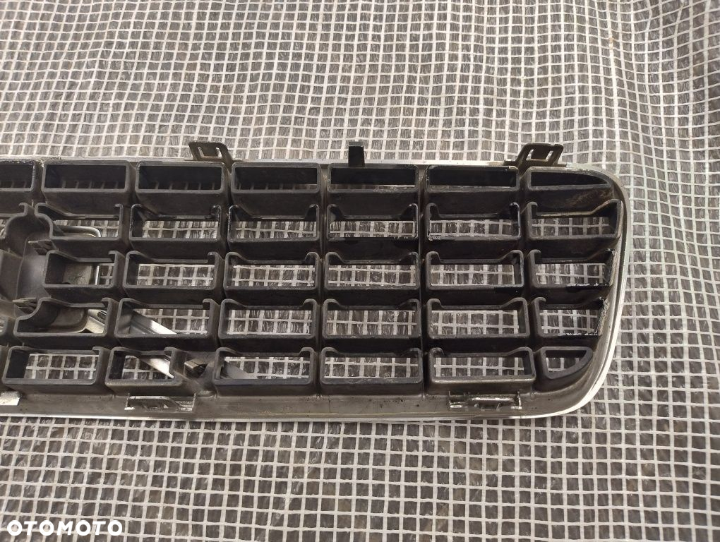Volvo S40 II 2 V50 atrapa przód grill wysyłka gril 04-07 - 6