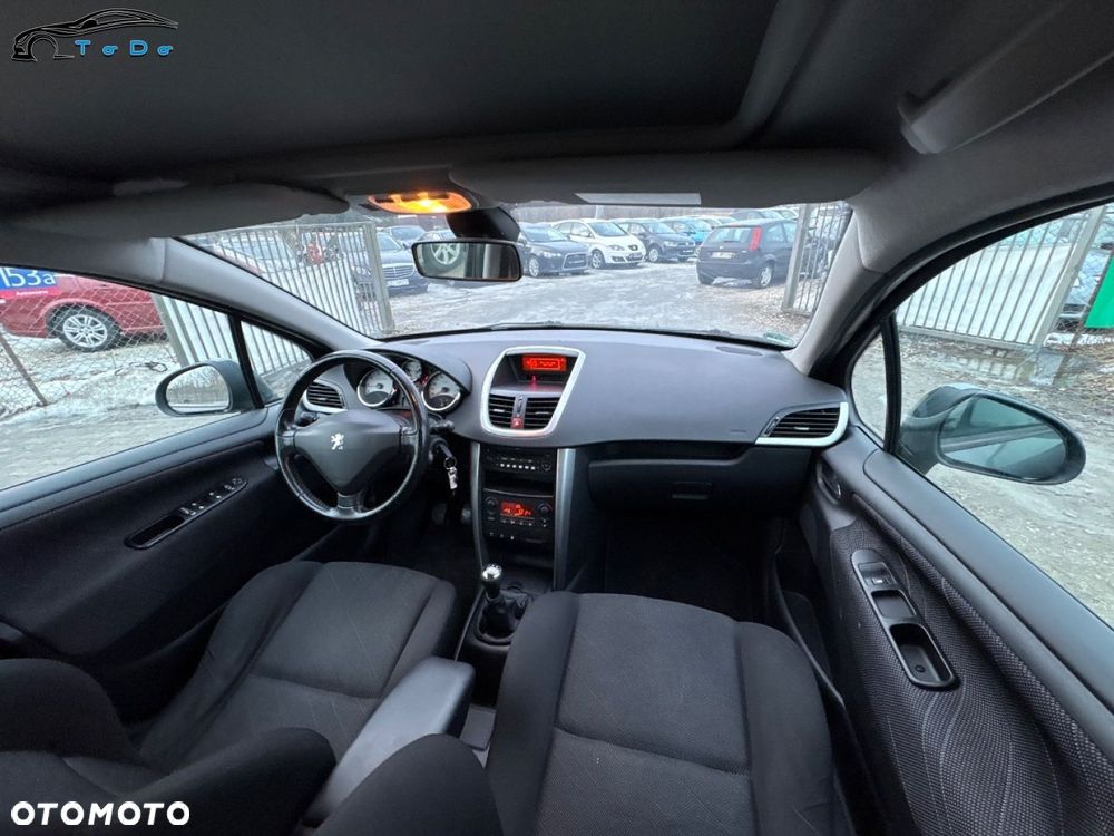 Peugeot 207 1.6 VTi Premium - 32