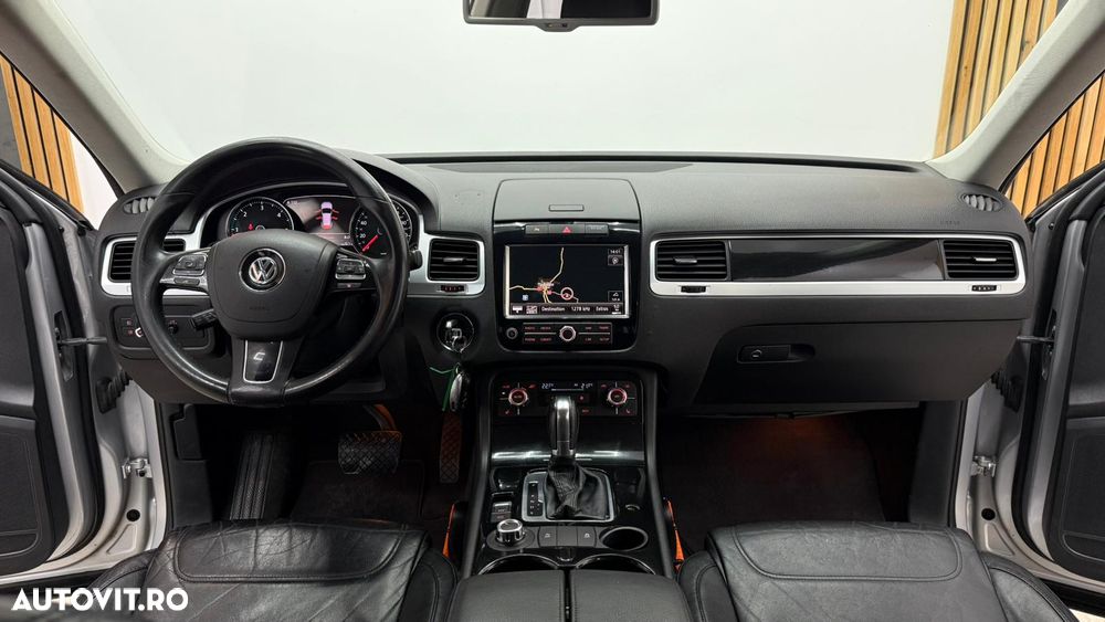 Volkswagen Touareg - 21