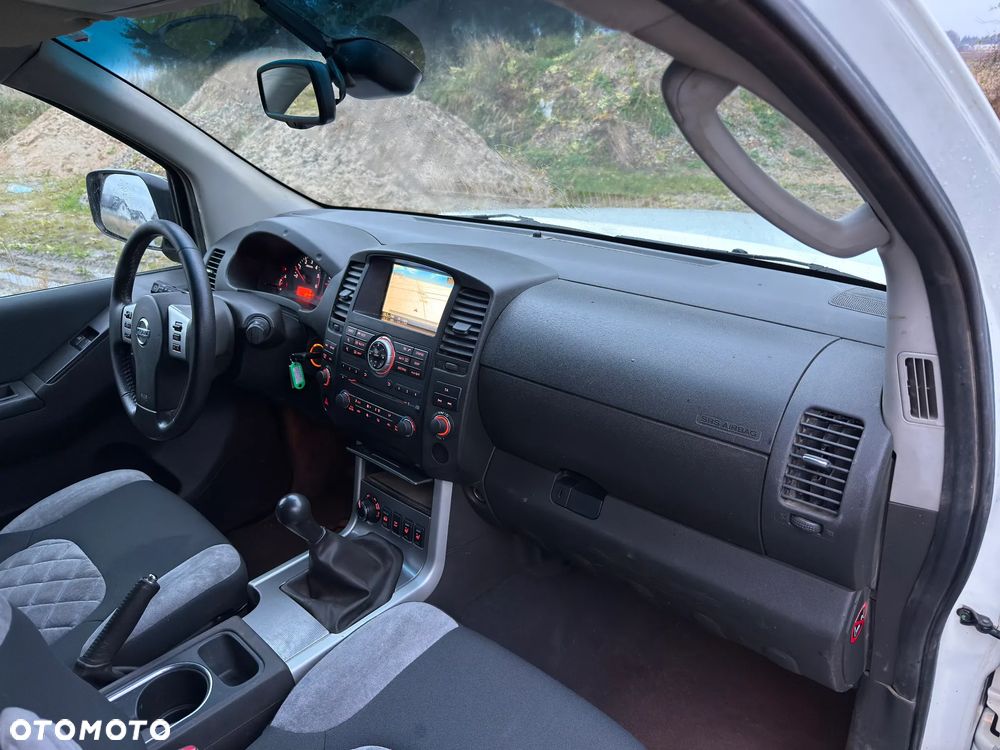 Nissan Navara SE - 21