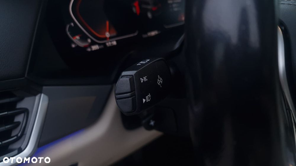 BMW X5 xDrive40i - 23