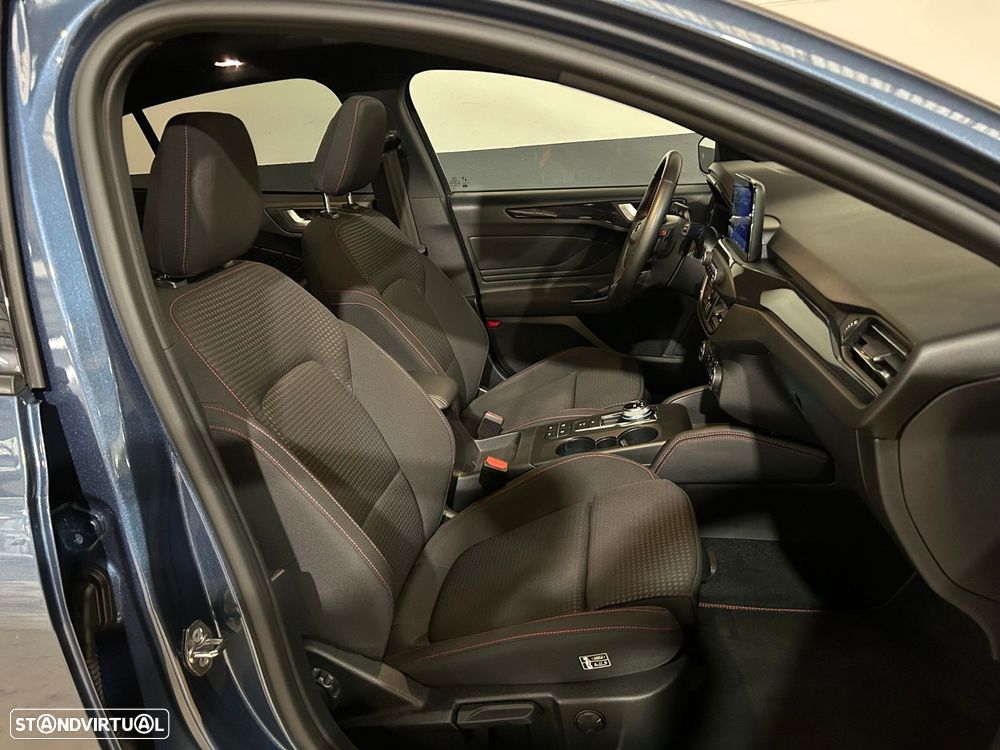 Ford Focus 1.0 EcoBoost MHEV ST-Line X Aut. - 19