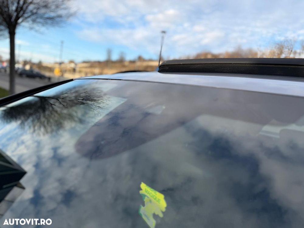 Audi A4 40 TDI S tronic S line - 28