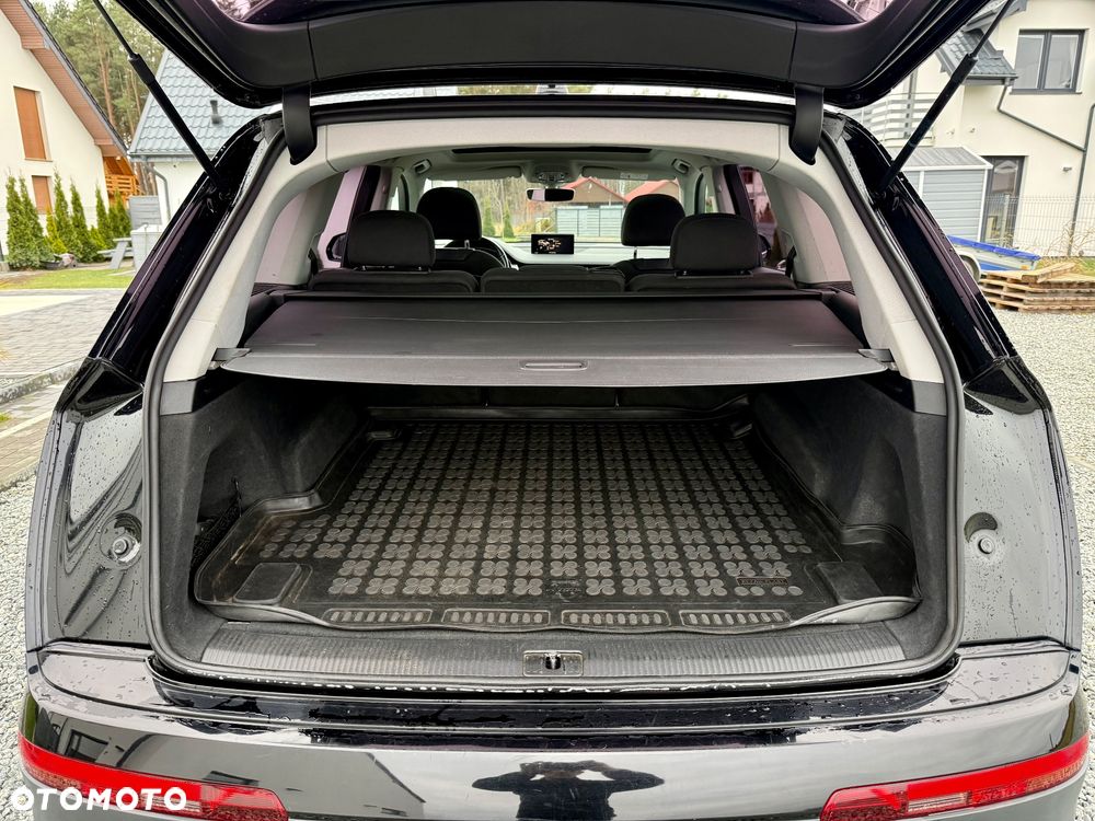 Audi Q7 - 12