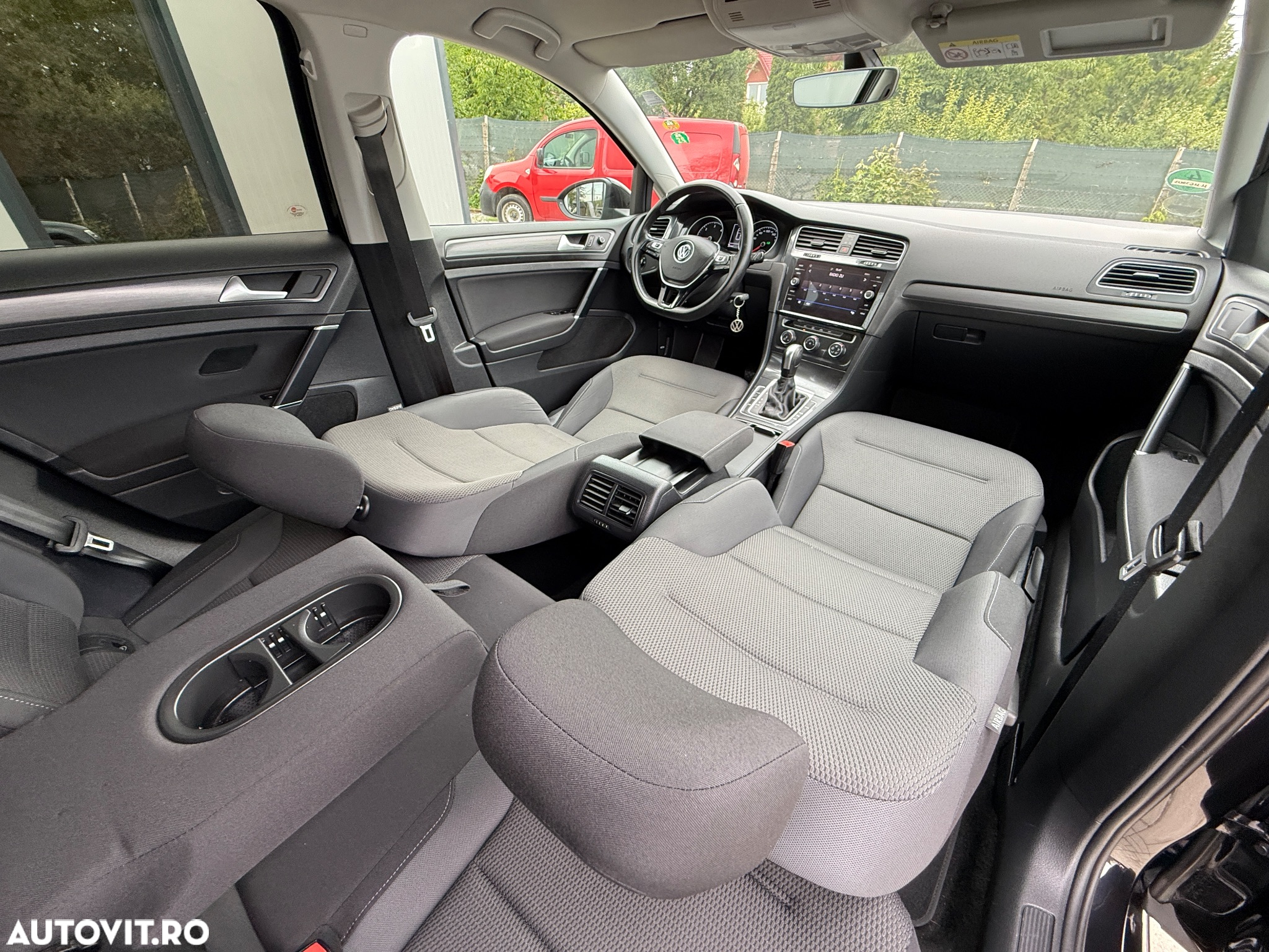 Volkswagen Golf 2.0 BlueTDI DSG Comfortline - 25