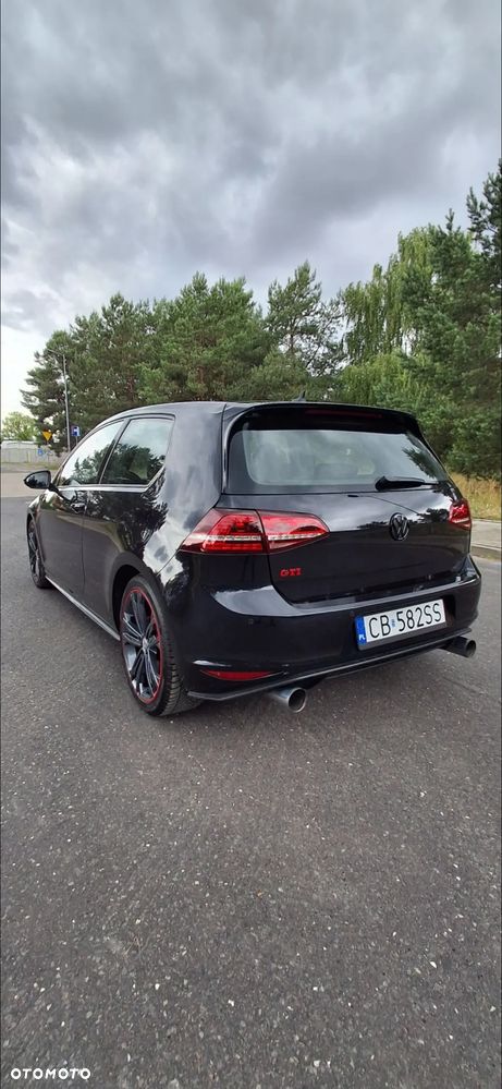 Volkswagen Golf 2.0 TSI BMT GTI DSG - 2