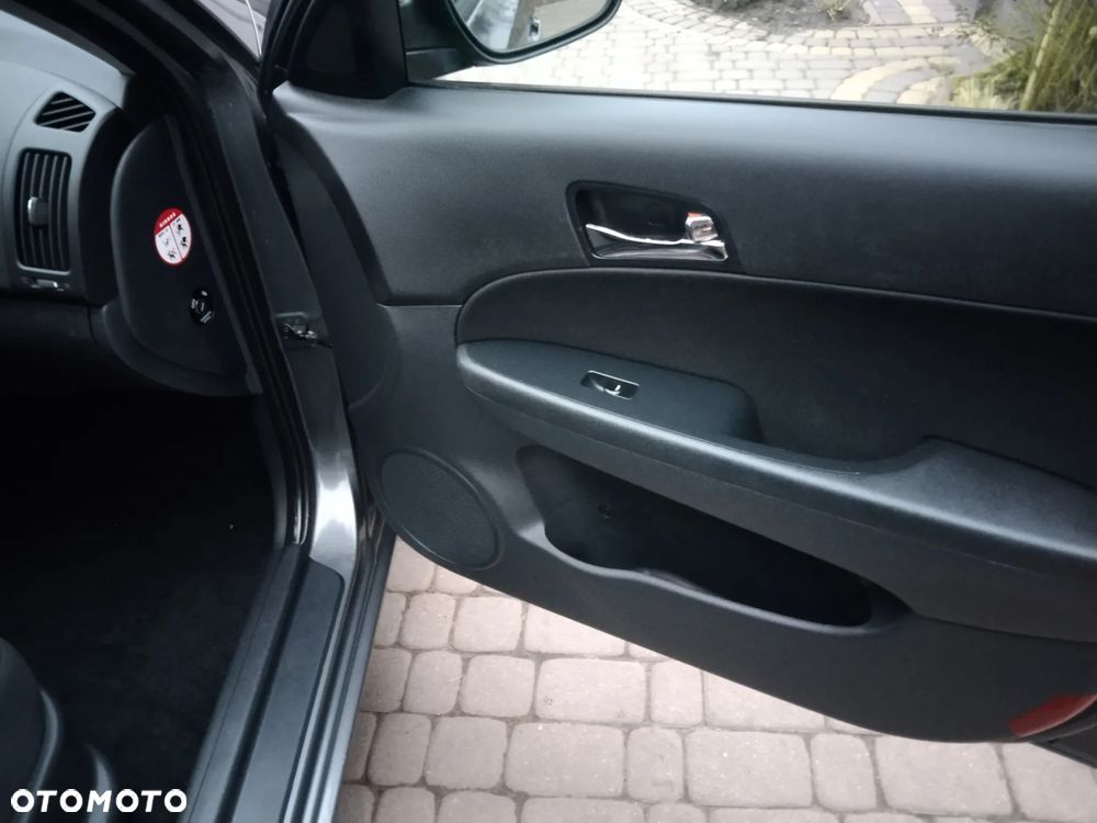 Hyundai i30 1.6 blue Comfort - 14