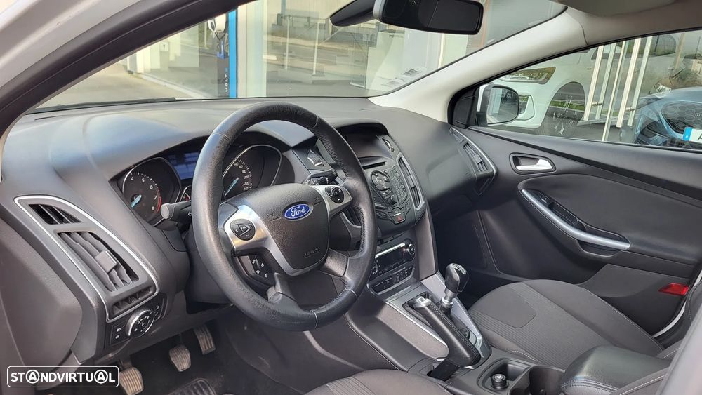 Ford Focus 1.0 EcoBoost S&S TITANIUM - 9