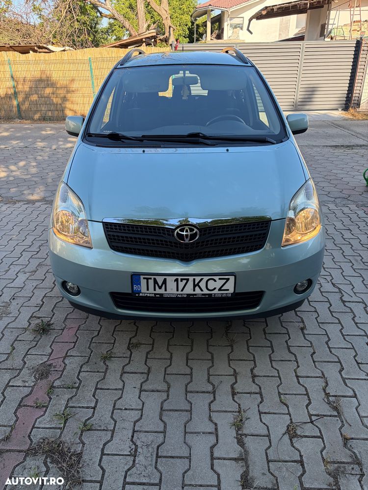 Toyota Corolla Verso 2.0 D-4D - 9