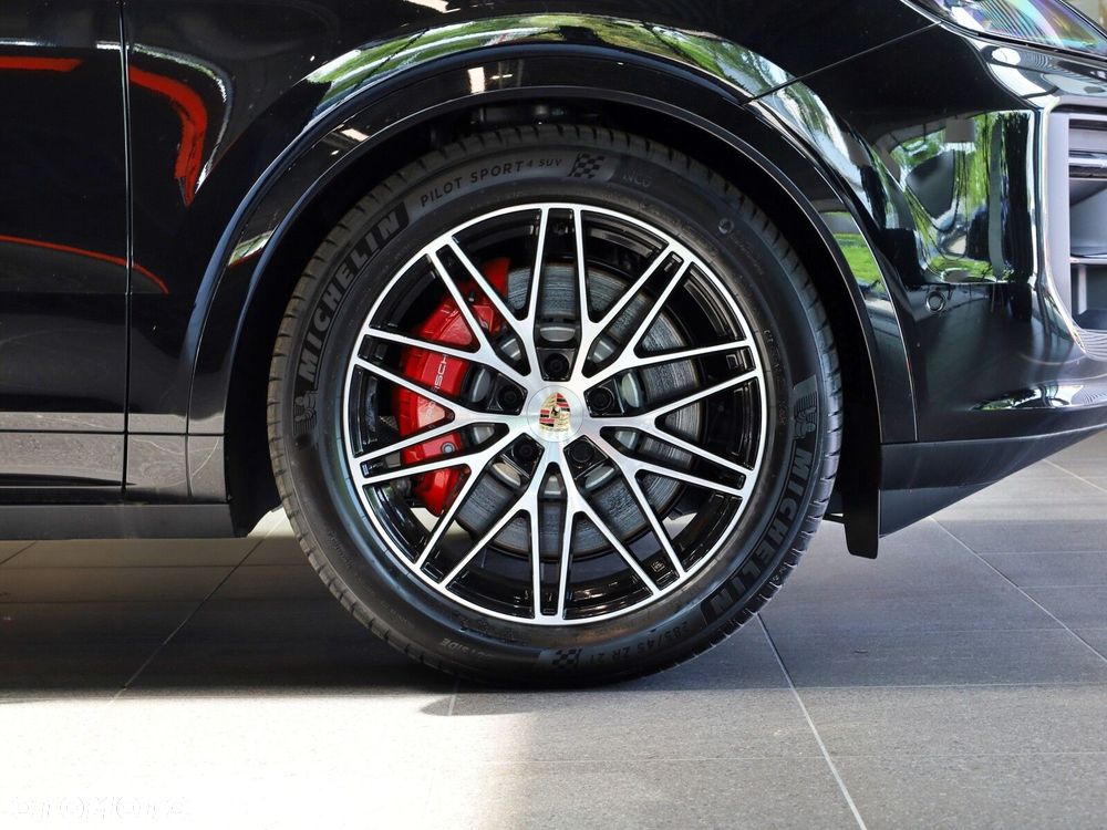 Porsche Cayenne - 33