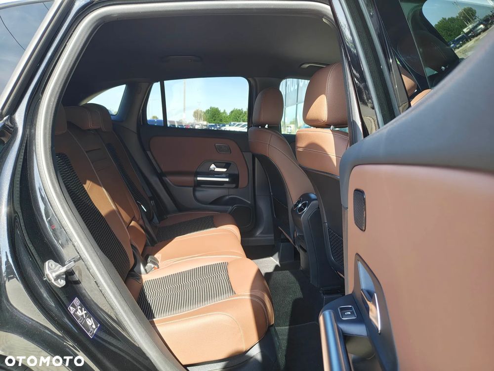 Mercedes-Benz GLA 200 Business Edition - 15