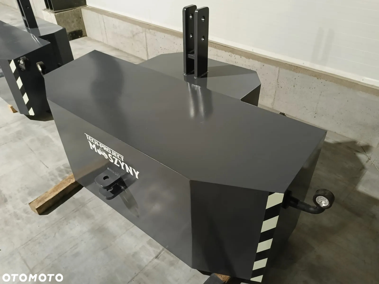 NOWY Obciążnik Balast stalowy do ciągnika zaczep TUZ  1800kg + oświetlenie - 2