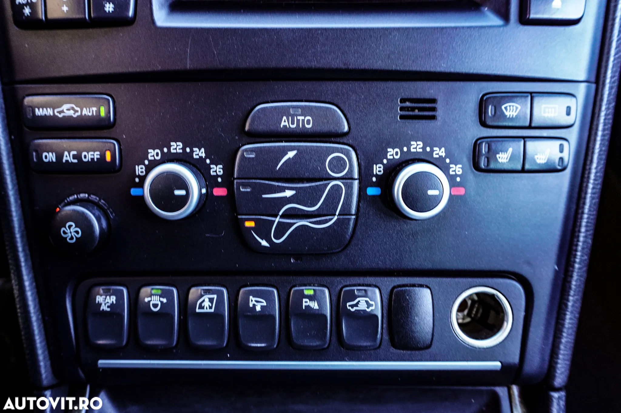 Volvo XC 90 D5 Geartronic Momentum - 22
