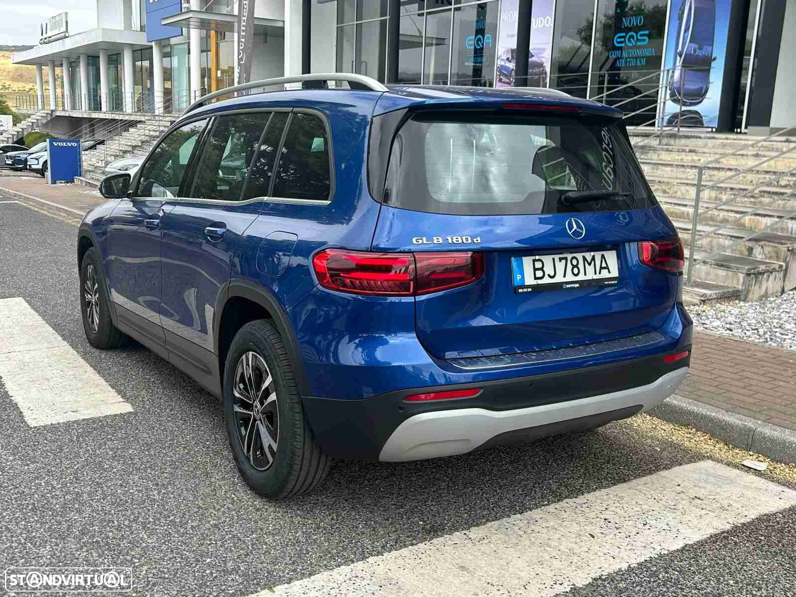 Mercedes-Benz GLB 180 d - 4