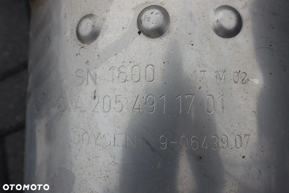 TŁUMIK KOŃCOWY MERCEDES W205 17r. KOMBI 2.2 CDI - 4