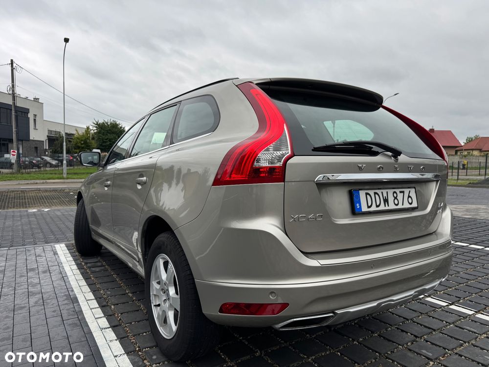 Volvo XC 60 D4 AWD Momentum - 5