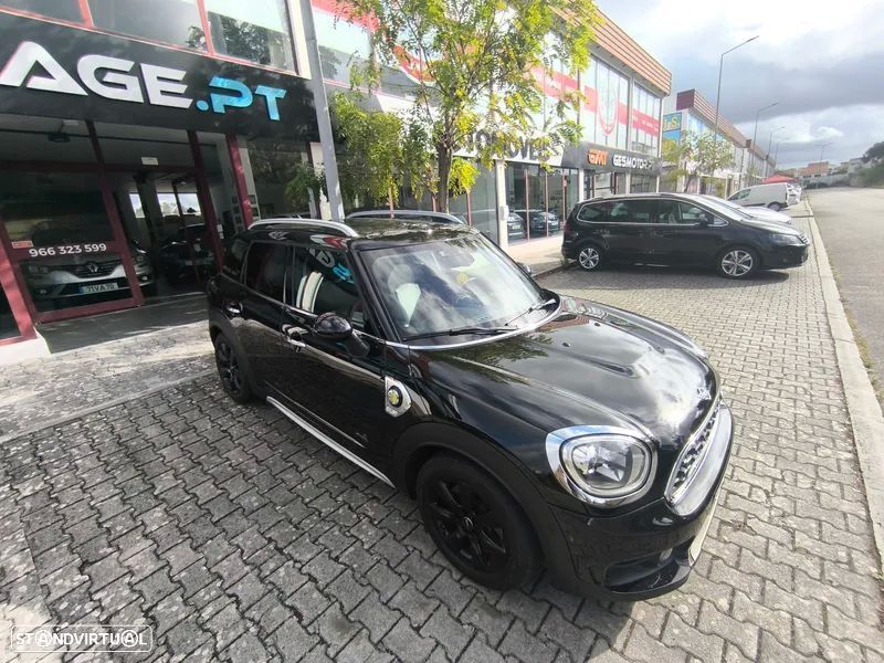 MINI Countryman Cooper SE ALL4 Auto - 2