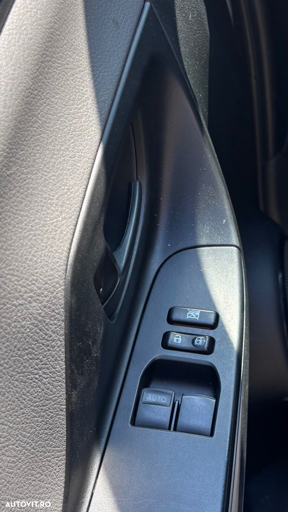 Toyota Yaris 1.5 VVT-i HSD Luna - 11