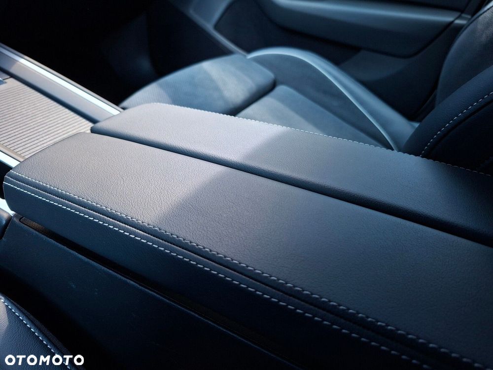 Volkswagen Passat - 20