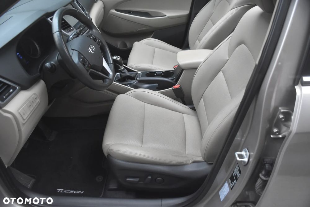 Hyundai Tucson 2.0 CRDi 4WD Trend - 8