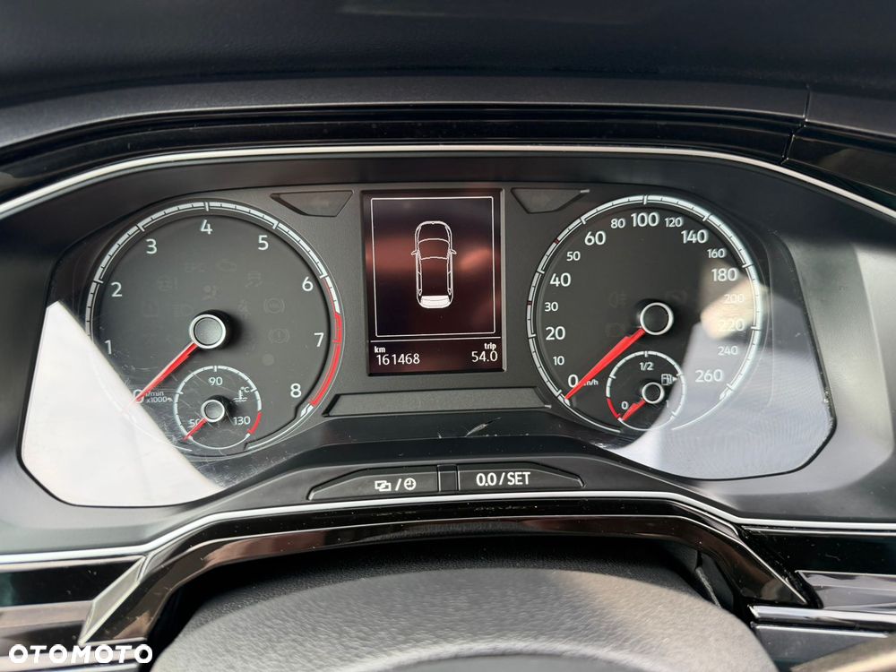 Volkswagen Polo 1.0 TSI DSG Highline - 27