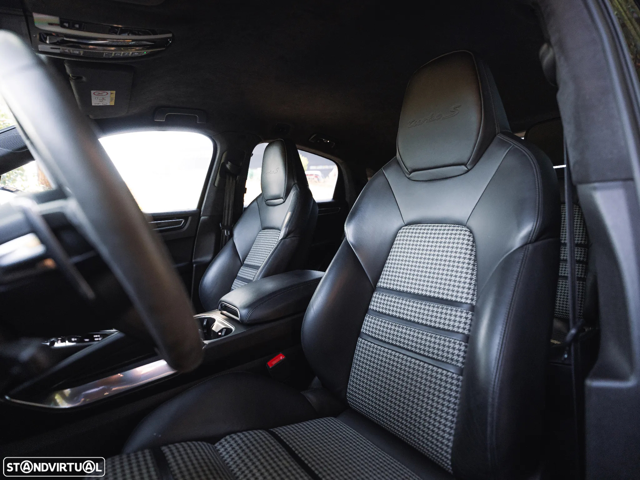 Porsche Cayenne Coupé Turbo S E-Hybrid - 16