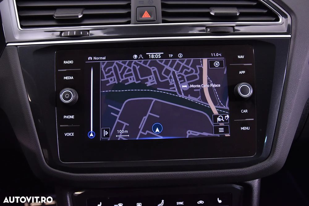 Volkswagen Tiguan - 22