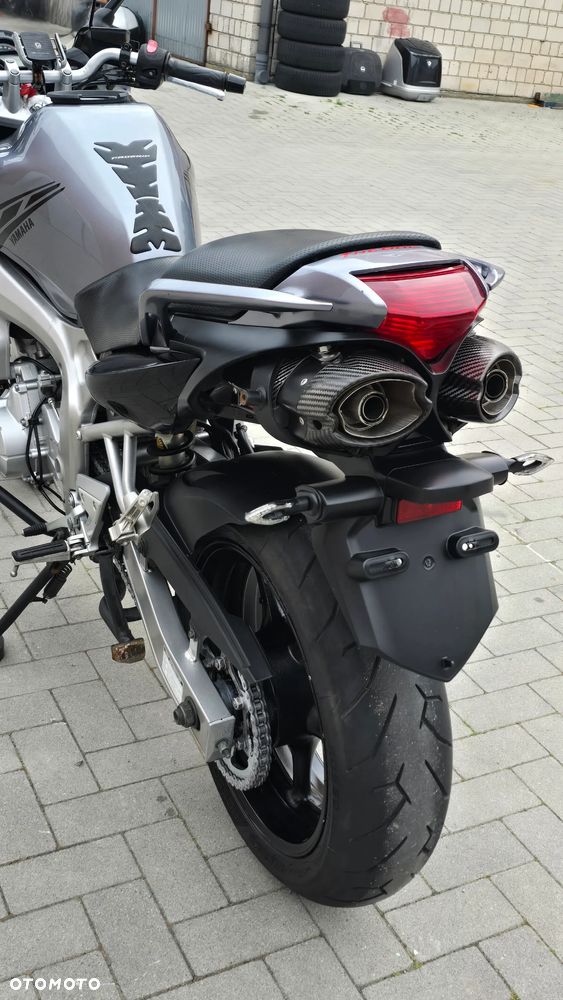 Yamaha FZ6 - 11