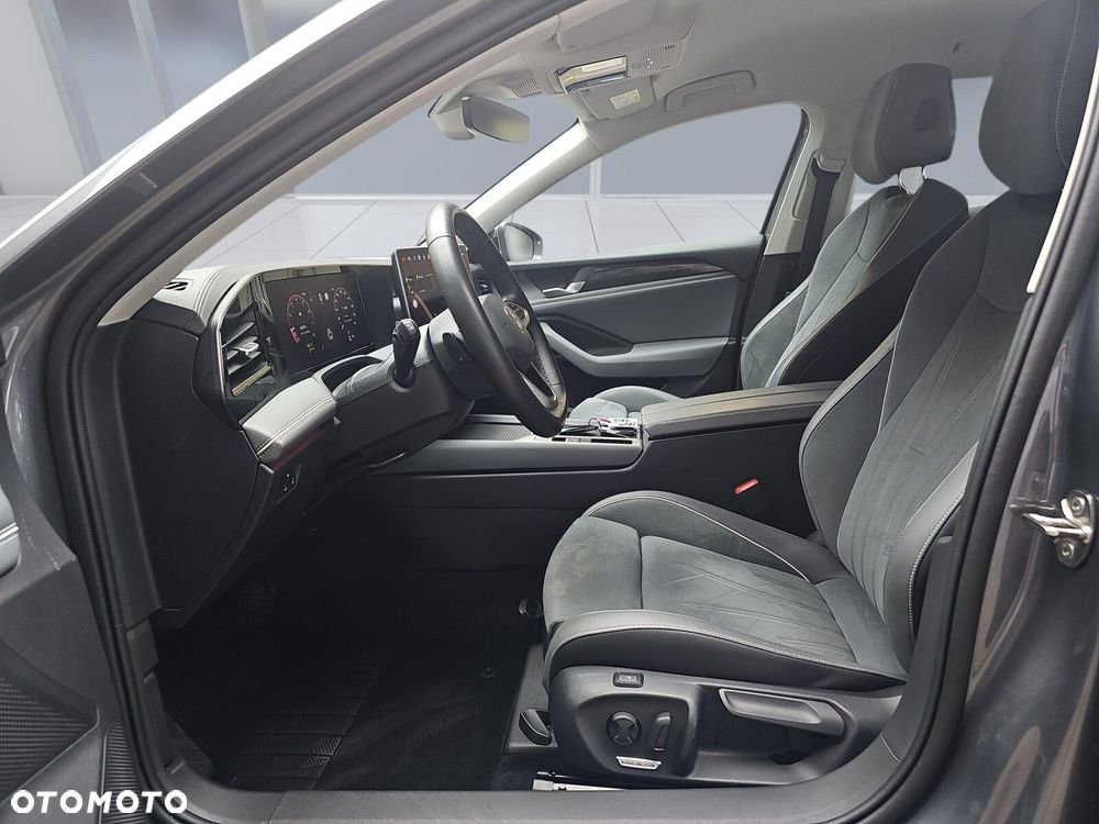 Volkswagen Passat - 9