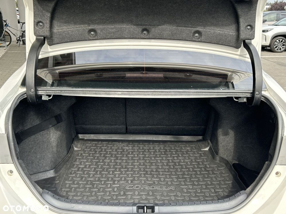 Toyota Corolla 1.6 Premium EU6 - 25