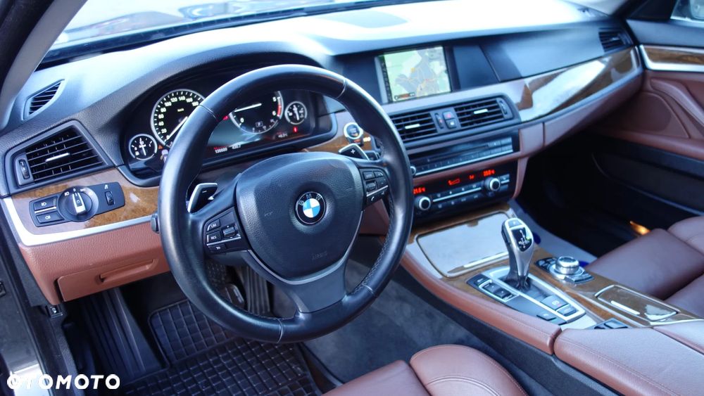 BMW Seria 5 520d Luxury Line - 14