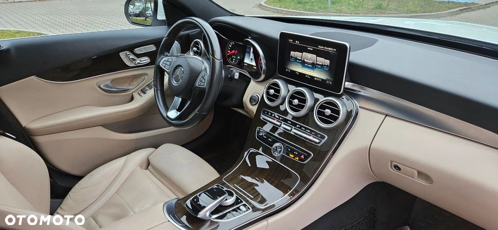 Mercedes-Benz Klasa C 300 9G-TRONIC Avantgarde - 13
