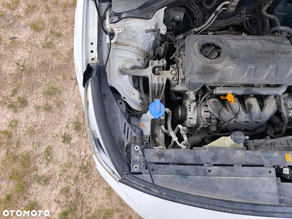 Hyundai i30 1.4 Comfort - 11